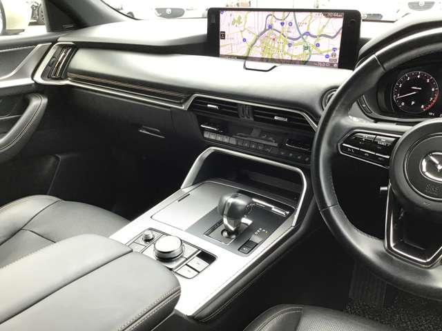 ＣＸ－６０ ２．５　２５Ｓ　エクスクルーシブ　モード　ナビ　ＥＴＣ　３６０°ビューモニター　Ｂｌｕｅｔｏｏｔｈ接続　シートヒーター　スマートキー　フルオートエアコン　コーナーセンサー　キーレス　ＵＳＢ　アルミホイール　アイドリングストップ　横滑り防止装置（19枚目）