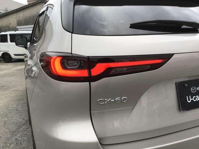 ＣＸ－６０ ２．５　２５Ｓ　Ｓパッケージ　ナビ　ＣａｒＰｌａｙ　全方位モニタ　ＥＴＣ　ＢＴ接続　フロントカメラ　オートマチックハイビーム　ＡＷ　キーフリー　ＵＳＢ　アイドリングストップ　盗難防止装置　地デジ　バックカメラ　横滑り防止装置（11枚目）