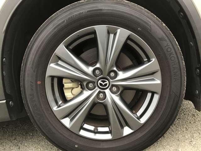 ＣＸ－６０ ２．５　２５Ｓ　Ｓパッケージ　ナビ　ＣａｒＰｌａｙ　全方位モニタ　ＥＴＣ　ＢＴ接続　フロントカメラ　オートマチックハイビーム　ＡＷ　キーフリー　ＵＳＢ　アイドリングストップ　盗難防止装置　地デジ　バックカメラ　横滑り防止装置（13枚目）