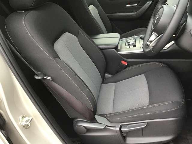 ＣＸ－６０ ２．５　２５Ｓ　Ｓパッケージ　ナビ　ＣａｒＰｌａｙ　全方位モニタ　ＥＴＣ　ＢＴ接続　フロントカメラ　オートマチックハイビーム　ＡＷ　キーフリー　ＵＳＢ　アイドリングストップ　盗難防止装置　地デジ　バックカメラ　横滑り防止装置（16枚目）