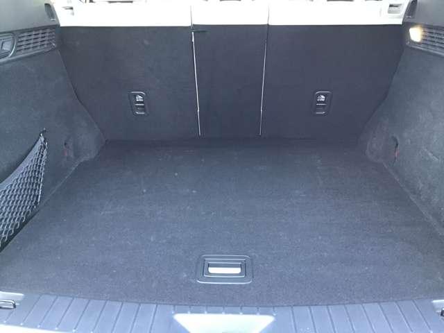 ＣＸ－６０ ３．３　ＸＤハイブリッド　エクスクルーシブ　モダン　ディーゼ　ＢＯＳＥサウンド　ナビ　ＥＴＣ　前後ドラレコ　衝突軽減ブレーキ　オートハイビーム　追従式クルコン　サイドカメラ　アルミホイール　横滑り防止装置　パワーシート　アイドリングストップ　フロントカメラ（7枚目）