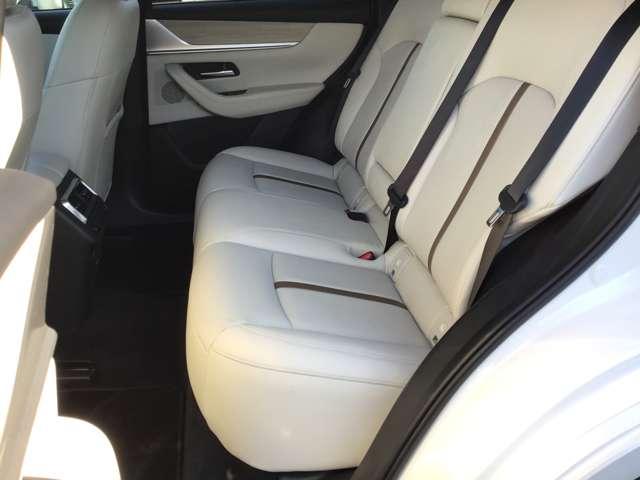 ＣＸ－６０ ３．３　ＸＤハイブリッド　エクスクルーシブ　モダン　ディーゼ　ＢＯＳＥサウンド　ナビ　ＥＴＣ　前後ドラレコ　衝突軽減ブレーキ　オートハイビーム　追従式クルコン　サイドカメラ　アルミホイール　横滑り防止装置　パワーシート　アイドリングストップ　フロントカメラ（13枚目）