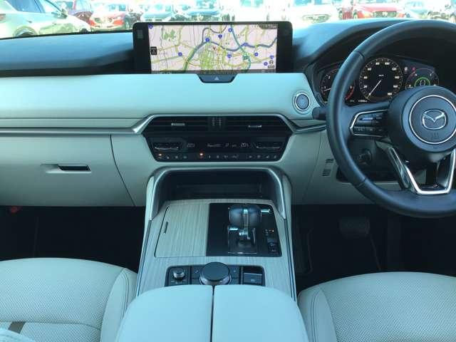 ＣＸ－６０ ３．３　ＸＤハイブリッド　エクスクルーシブ　モダン　ディーゼ　ＢＯＳＥサウンド　ナビ　ＥＴＣ　前後ドラレコ　衝突軽減ブレーキ　オートハイビーム　追従式クルコン　サイドカメラ　アルミホイール　横滑り防止装置　パワーシート　アイドリングストップ　フロントカメラ（19枚目）