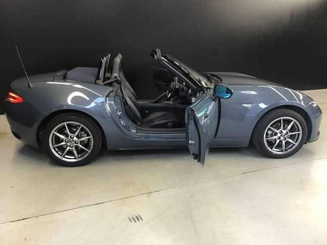 ロードスター １．５　ネイビー　トップ　ＢＯＳＥサウンド　ナビ　ＥＴＣ　シートヒーター　前席シートヒーター　パーキングセンサー　アドバンスドキー　クルーズコントロール　ＤＶＤ再生　ＤＳＣ　オートマチックハイビーム　オートエアコン　ＵＳＢ（7枚目）