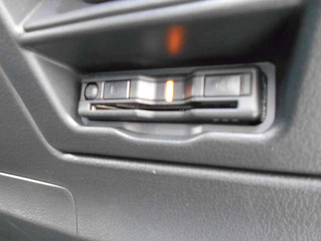 ＣＸ－３０ ２．０　２０Ｓ　ツーリング　試乗車アップ　ナビ　ＥＴＣ　全方位モニター　衝突軽減ブレーキ　アルミホイール　クリアランスソナー　フルセグＴＶ　レーダークルーズ　パワーシート　オートマチックハイビーム　ＬＥＤヘッドランプ　ＥＴＣ（7枚目）