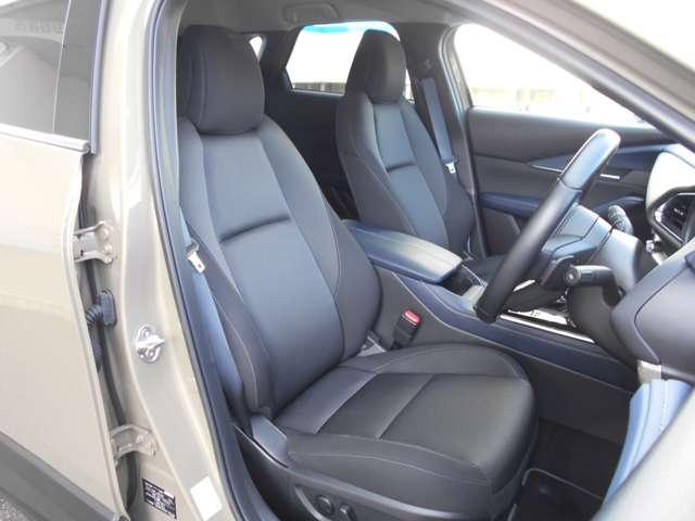 ＣＸ－３０ ２．０　２０Ｓ　ツーリング　試乗車アップ　ナビ　ＥＴＣ　全方位モニター　衝突軽減ブレーキ　アルミホイール　クリアランスソナー　フルセグＴＶ　レーダークルーズ　パワーシート　オートマチックハイビーム　ＬＥＤヘッドランプ　ＥＴＣ（16枚目）