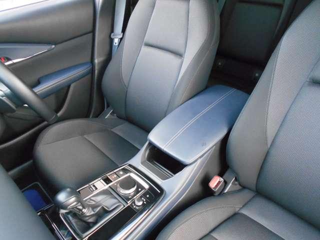 ＣＸ－３０ ２．０　２０Ｓ　ツーリング　試乗車アップ　ナビ　ＥＴＣ　全方位モニター　衝突軽減ブレーキ　アルミホイール　クリアランスソナー　フルセグＴＶ　レーダークルーズ　パワーシート　オートマチックハイビーム　ＬＥＤヘッドランプ　ＥＴＣ（20枚目）