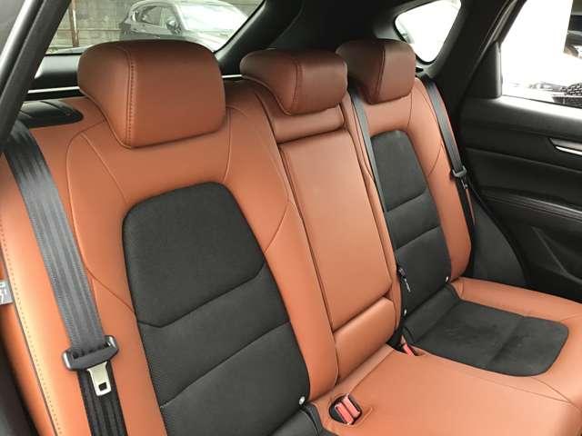 ���㕔���ȃV�[�g��聙�@�����A�V�[�g�����K�ȏ��S�n���V-�g�̏��S�n���ǂ��A���s�Ȃǒ������^�]�ɂ������Ă��܂��B