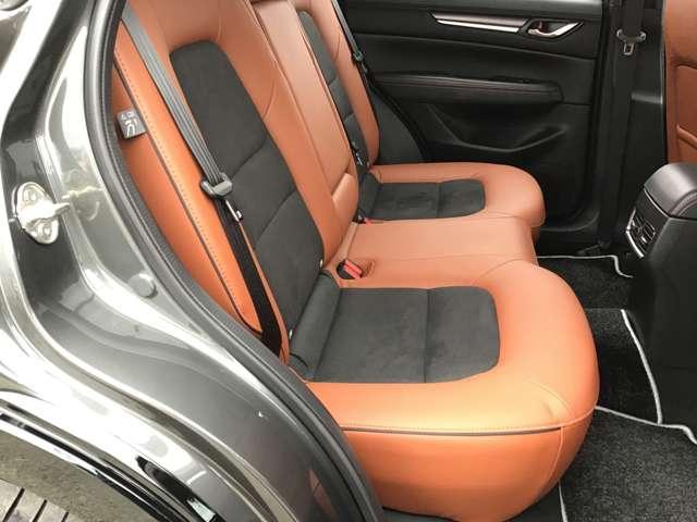 �Q��ڃV�[�g��������肭�낰���ԂɂȂ��Ă܂��B