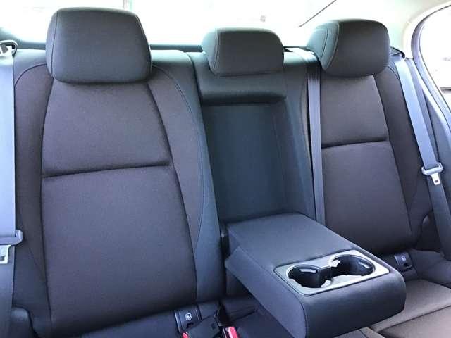 ��������ƃz�[���h��������A���܂ŕ�ݍ��܂����S�������蒷�����h���C�u�ł���J���������ɂ����V�[�g�ł���