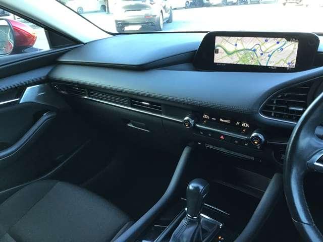 �V���v�����@�\�I�ň����₷���C���p�l����ł��B