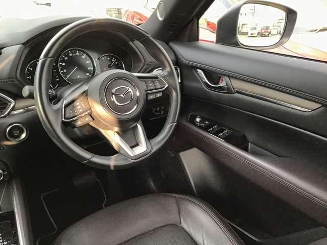 �h���C�o�[���S�ɗ]�T�������ĉ^�]�ɏW���ł��邱�ƁA����Ȃ��Ȃ������������ƑO�����ʂ����Ԃ̋N�_�ƂȂ�A�S�������S���ăh���C�u���y���߂邱�Ƃ����b�g�[�ɃV���v���ȃ��C�A�E�g�ƂȂ��Ă��܂��B