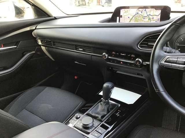 �V���v�����@�\�I�ň����₷���C���p�l����ł��B