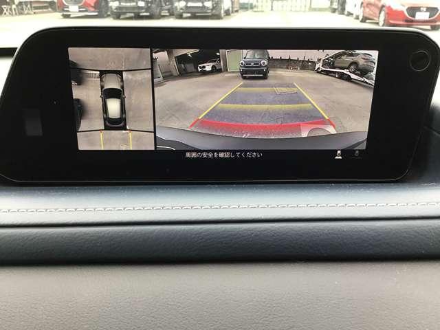 �R�U�O°�r���[���j�^�[�ł͑O�㍶�E�S�̃J�����f�������܂��܂ȑ��s�󋵂ɉ����Đ؂�ւ��ăZ���^�[�f�B�X�v���C�ɕ\�����邱�ƂŁA���Ԏ��⋷�����ł̂���Ⴂ���A���ʂ��̈��������_�i�����ł����S�������߂܂�