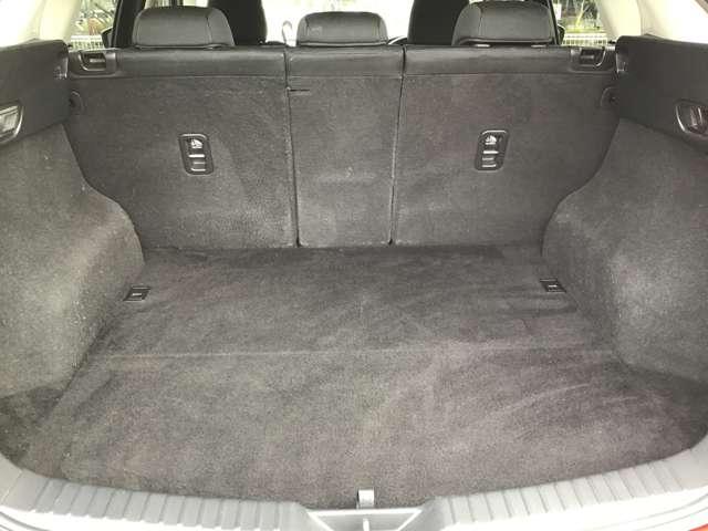 ＣＸ－５ ２．０　２０Ｓ　プロアクティブ　ＢＯＳＥサウンド　シートヒーター　ナビ　ＥＴＣ　盗難防止装置　追従型クルコン　スマ－トキ－　アルミ　エアコン　ＵＳＢポート　バックモニター　サイドカメラ　前後ソナー　Ａストップ　エアバック　ＡＢＳ（6枚目）