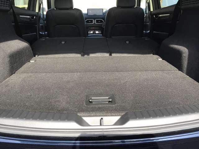 ＣＸ－５ ２．０　２０Ｓ　ブラックトーンエディション　ナビ　シートヒーター　前後ドラレコ　横滑防止装置　ｂｌｕｅｔｏｏｔｈ　Ｐセンサー　オートエアコン　ｉ－ｓｔｏｐ　イモビライザー　ＵＳＢ　アルミホイール　キーレス　アドバンストキー　Ｓヒーター（9枚目）