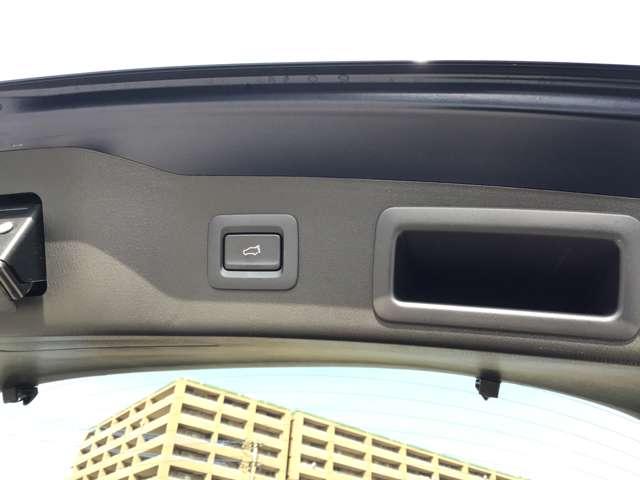 ＣＸ－５ ２．０　２０Ｓ　ブラックトーンエディション　ナビ　シートヒーター　前後ドラレコ　横滑防止装置　ｂｌｕｅｔｏｏｔｈ　Ｐセンサー　オートエアコン　ｉ－ｓｔｏｐ　イモビライザー　ＵＳＢ　アルミホイール　キーレス　アドバンストキー　Ｓヒーター（11枚目）