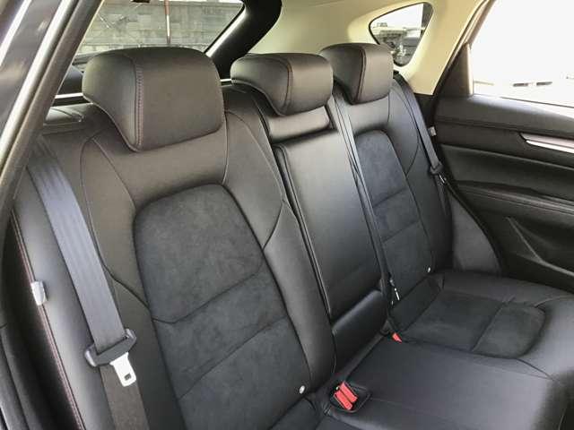 ＣＸ－５ ２．０　２０Ｓ　ブラックトーンエディション　ナビ　シートヒーター　前後ドラレコ　横滑防止装置　ｂｌｕｅｔｏｏｔｈ　Ｐセンサー　オートエアコン　ｉ－ｓｔｏｐ　イモビライザー　ＵＳＢ　アルミホイール　キーレス　アドバンストキー　Ｓヒーター（12枚目）