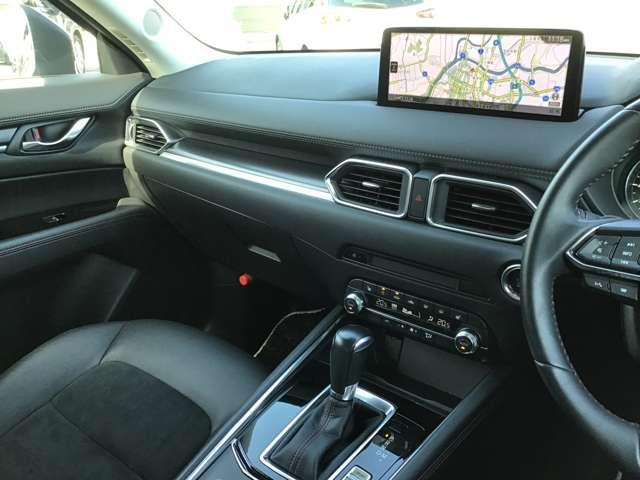 ＣＸ－５ ２．０　２０Ｓ　ブラックトーンエディション　ナビ　シートヒーター　前後ドラレコ　横滑防止装置　ｂｌｕｅｔｏｏｔｈ　Ｐセンサー　オートエアコン　ｉ－ｓｔｏｐ　イモビライザー　ＵＳＢ　アルミホイール　キーレス　アドバンストキー　Ｓヒーター（18枚目）