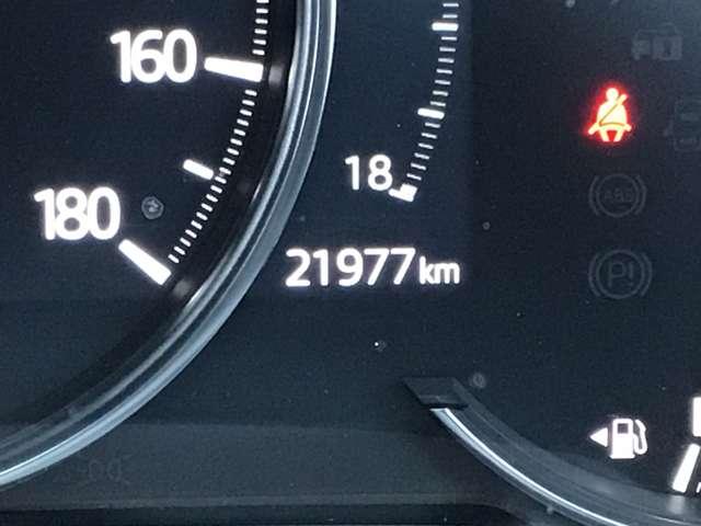 ＣＸ－５ ２．０　２０Ｓ　ブラックトーンエディション　ナビ　シートヒーター　前後ドラレコ　横滑防止装置　ｂｌｕｅｔｏｏｔｈ　Ｐセンサー　オートエアコン　ｉ－ｓｔｏｐ　イモビライザー　ＵＳＢ　アルミホイール　キーレス　アドバンストキー　Ｓヒーター（20枚目）