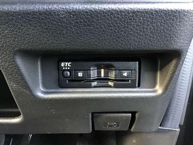 フレアワゴンカスタムスタイル ６６０　カスタムスタイル　ハイブリッド　ＸＴ　両側電動スライドドア　ナビ　ＥＴＣ　デュアルブレーキサポート　バックセンサー　盗難警報装置　ＬＥＤライト　ターボ車　横滑り防止装置　ナビＴＶ　レーダークルーズコントロール　オートエアコン　ＥＴＣ（6枚目）