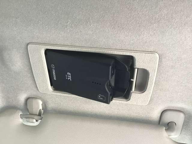 ＭＡＺＤＡ２ １．５　１５Ｓ　スマート　エディション　ナビ　シートヒーター　ＥＴＣ　ＣＤ　ＤＶＤ　ＰＳ　ＵＳＢ接続　ｉストップ　地デジチューナー　ＨＢＣ　ＬＥＤライト　メモリーナビ　アドバンストキー　バックカメラ　イモビライザー　オートエアコン　ＥＴＣ（6枚目）