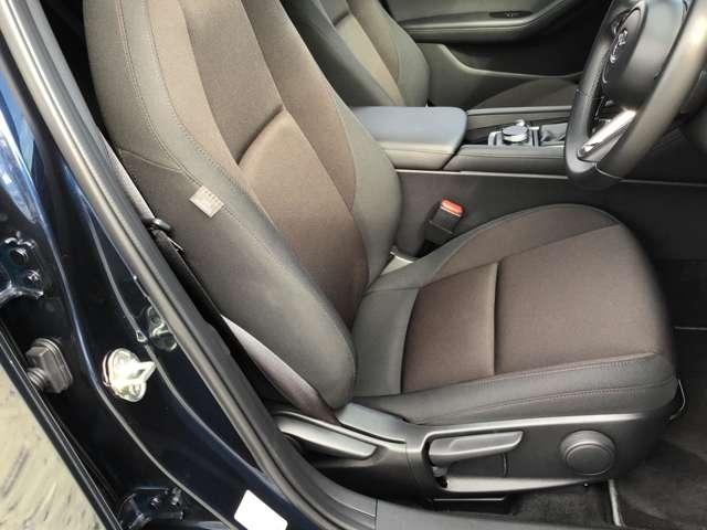 ＭＡＺＤＡ３ファストバック １．５　１５Ｓ　ツーリング　ナビ　ドラレコ　３６０°ビューモニター　アダプティブクルーズコントロール　フルセグテレビ　スマートシティブレーキサポート　ＬＥＤライト　アイドリングストップ　ＵＳＢ　スマートキー　コーナーセンサー（8枚目）