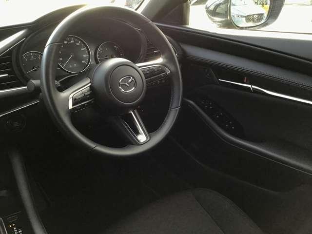 ＭＡＺＤＡ３ファストバック １．５　１５Ｓ　ツーリング　ナビ　ドラレコ　３６０°ビューモニター　アダプティブクルーズコントロール　フルセグテレビ　スマートシティブレーキサポート　ＬＥＤライト　アイドリングストップ　ＵＳＢ　スマートキー　コーナーセンサー（9枚目）
