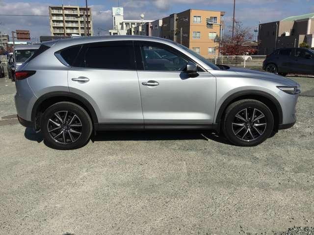 ＣＸ－５ ＸＤ　Ｌパッケージ　ＥＴＣ　ナビ　ＰＷリフト　シートヒーター　レーダーＣ　エアコン　リアカメラ　本革　ＢＴ接続　キーフリー　電動パワーシート　アイストップ　オートＬＥＤ　ターボ　アドバンスキー　アルミホイール　ＡＢＳ（9枚目）