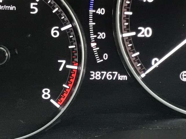 ＭＡＺＤＡ３ファストバック ２０Ｓプロアクティブ　全方位モニター　ナビ　ＥＴＣ　前後ドラレコ　アイドリングストップ　アダプティブクルーズコントロール　スマートキー　フルセグ　３６０°ビューモニター　ＵＳＢ　コーナーセンサー　バックカメラ　ＥＴＣ（19枚目）