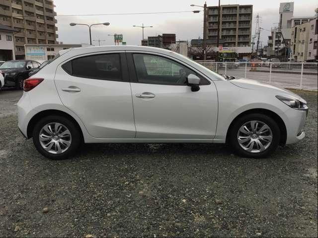 ＭＡＺＤＡ２ １５Ｓプロ　スマートＥＤＩＩ　全方位モニター　シートヒーター　クルコン　３６０°ビューカメラ　コーナーセンサー　ＬＥＤ　衝突軽減ブレーキ　ＵＳＢ　オートエアコン　Ｂｌｕｅｔｏｏｔｈ　オートマチックハイビーム　シートヒーター（9枚目）