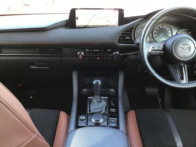 ＭＡＺＤＡ３ファストバック １５ＳレトロスポーツＥＤ　社用車ＵＰ　全方位モニター　ナビ　ＥＴＣ　アイドリングストップ　メモリーナビ　アルミホイール　運転席パワーシート　ＥＴＣ　ＬＥＤヘッドライト　フルセグ　Ｂｌｕｅｔｏｏｔｈ接続　パーキングセンサー（2枚目）