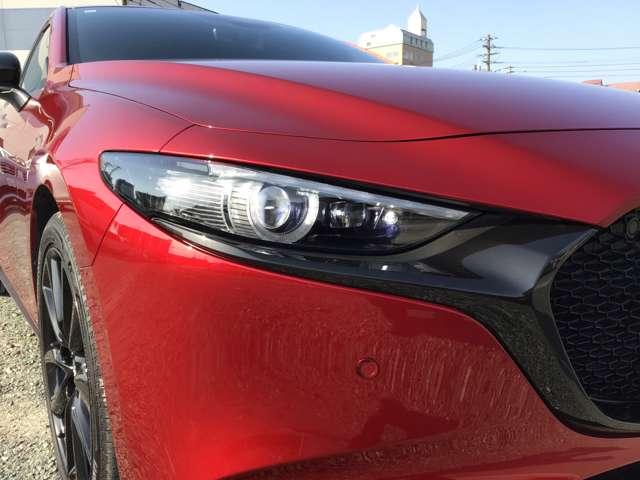 ＭＡＺＤＡ３ファストバック １５ＳレトロスポーツＥＤ　社用車ＵＰ　全方位モニター　ナビ　ＥＴＣ　アイドリングストップ　メモリーナビ　アルミホイール　運転席パワーシート　ＥＴＣ　ＬＥＤヘッドライト　フルセグ　Ｂｌｕｅｔｏｏｔｈ接続　パーキングセンサー（9枚目）