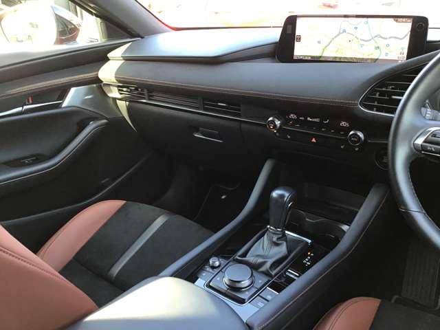 ＭＡＺＤＡ３ファストバック １５ＳレトロスポーツＥＤ　社用車ＵＰ　全方位モニター　ナビ　ＥＴＣ　アイドリングストップ　メモリーナビ　アルミホイール　運転席パワーシート　ＥＴＣ　ＬＥＤヘッドライト　フルセグ　Ｂｌｕｅｔｏｏｔｈ接続　パーキングセンサー（20枚目）