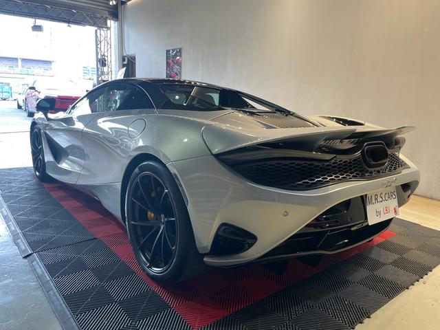 750Sスパイダー ベースグレード 750Sスパイダー/コンフォートシート/Performanceインテリア/オーディオ4スピーカー/コンフォートシート/360°パークアシスト(10枚目)