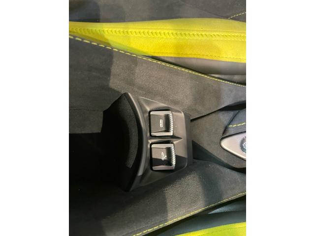 750Sスパイダー ベースグレード 750Sスパイダー/コンフォートシート/Performanceインテリア/オーディオ4スピーカー/コンフォートシート/360°パークアシスト(27枚目)