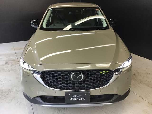 ＣＸ－５ ＸＤ　ＦＩＥＬＤＪ　全方位モニターナビ　ＢＯＳＥ　前後ドラレコ　全周囲　アルミホイール　クリアランスソナー　衝突軽減装置　ＬＥＤ　シートヒーター　地デジ　スマキー　パーキングアシスト　レーダークルーズ　ＥＴＣ　４ＷＤ（8枚目）