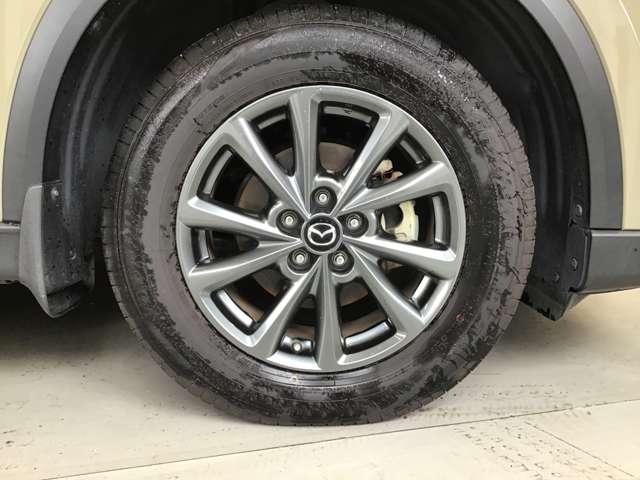 ＣＸ－５ ＸＤ　ＦＩＥＬＤＪ　全方位モニターナビ　ＢＯＳＥ　前後ドラレコ　全周囲　アルミホイール　クリアランスソナー　衝突軽減装置　ＬＥＤ　シートヒーター　地デジ　スマキー　パーキングアシスト　レーダークルーズ　ＥＴＣ　４ＷＤ（13枚目）