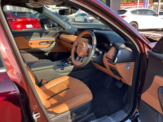 ＣＸ－８０ ３．３　ＸＤハイブリッド　プレミアム　スポーツ　ディーゼルタ　当社社用車ＵＰ・純正ナビ・全方位モニター・　禁煙車　レーダークルーズ　パノラマサンルーフ　クリアランスソナー　パワーシート　衝突被害軽減システム　ＥＴＣ　シートヒーター　４ＷＤ　バックカメラ　３列（8枚目）