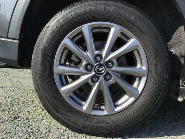 CX-5 20Sスマートエディション 全方位モニターナビ 後席モニター ETC バックソナー アダプティブクルーズ 自動ブレーキ アルミ AAC サイドエアバック フルセグTV 横滑り防止 盗難防止装置 キーレスエントリー メモリーナビ(12枚目)