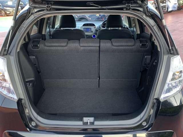 フィットハイブリッド スマートセレクション Carsmeet Web 自動車情報サイト Le Volant Carsmeet Web ル ボラン カーズミート ウェブ