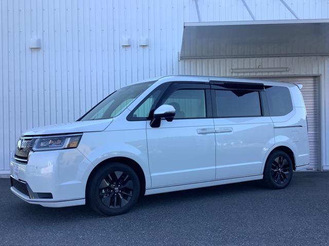 ステップワゴン ｅ：ＨＥＶスパーダ　フルセグＴＶ・オットマン・ＥＴＣ・ＤＶＤ再生・バックカメラ（3枚目）