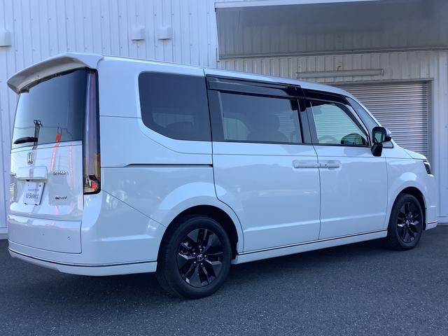 ステップワゴン ｅ：ＨＥＶスパーダ　フルセグＴＶ・オットマン・ＥＴＣ・ＤＶＤ再生・バックカメラ（5枚目）