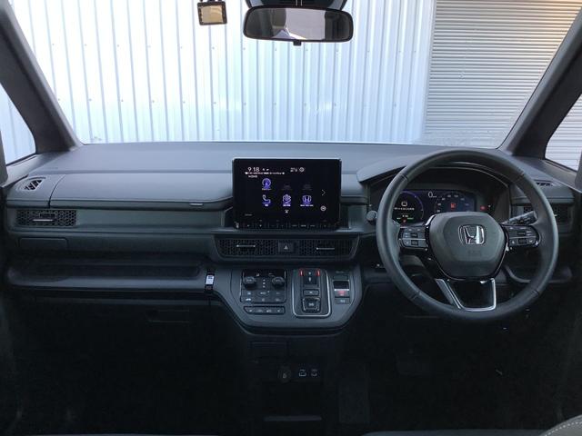 ステップワゴン ｅ：ＨＥＶスパーダ　フルセグＴＶ・オットマン・ＥＴＣ・ＤＶＤ再生・バックカメラ（11枚目）