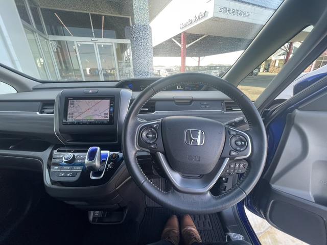 フリードハイブリッド ハイブリッド・ＥＸ　純正ナビ・両側電動スライドドア・バックカメラ・リア席モニター（19枚目）