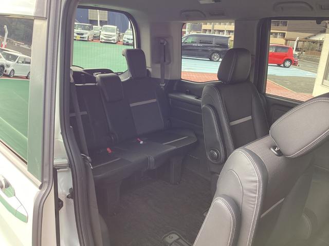 ステップワゴンスパーダ スパーダハイブリッドG・EXホンダセンシング シートヒーター・両側電動スライドドア・リア席モニター・ETC(13枚目)