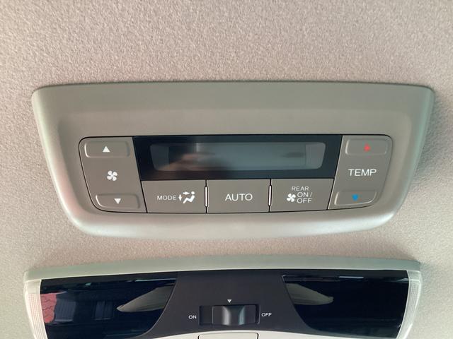 ステップワゴンスパーダ スパーダハイブリッドG・EXホンダセンシング シートヒーター・両側電動スライドドア・リア席モニター・ETC(29枚目)