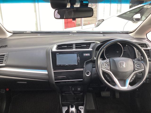 フィットハイブリッド Lホンダセンシング 純正ドラレコFR・純正ナビ・バックカメラ(3枚目)