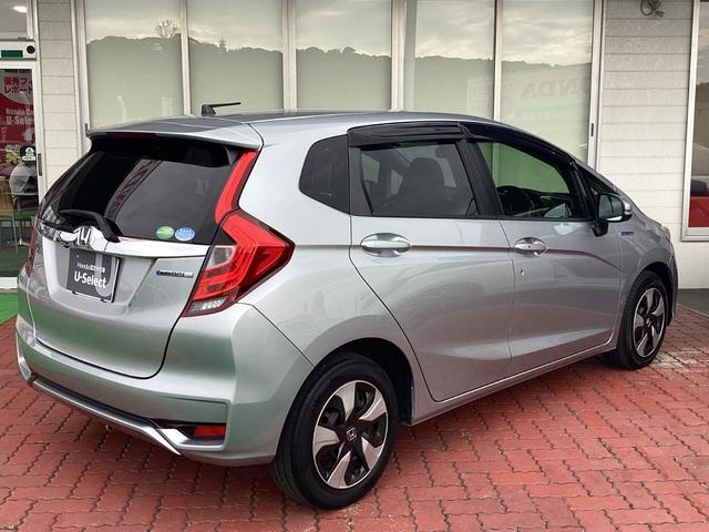 フィットハイブリッド Lホンダセンシング 純正ドラレコFR・純正ナビ・バックカメラ(8枚目)