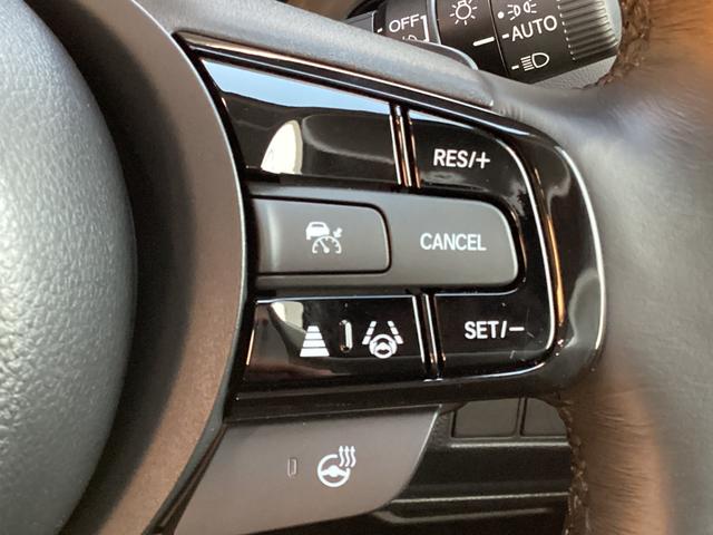 ヴェゼル ｅ：ＨＥＶＺ　４ＷＤ・当社デモカー・電動リアゲート・シートヒーター・ＥＴＣ（18枚目）